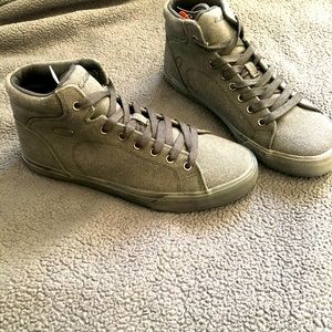 lugz shoes  for man brand new